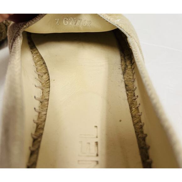 CHANEL Beige Black CC Toile Canvas Sequin Espadrilles Flats Size 37 US 7 - Picture 9 of 9